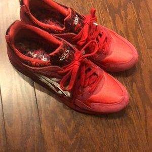 Red gel lyte 5 ASICS